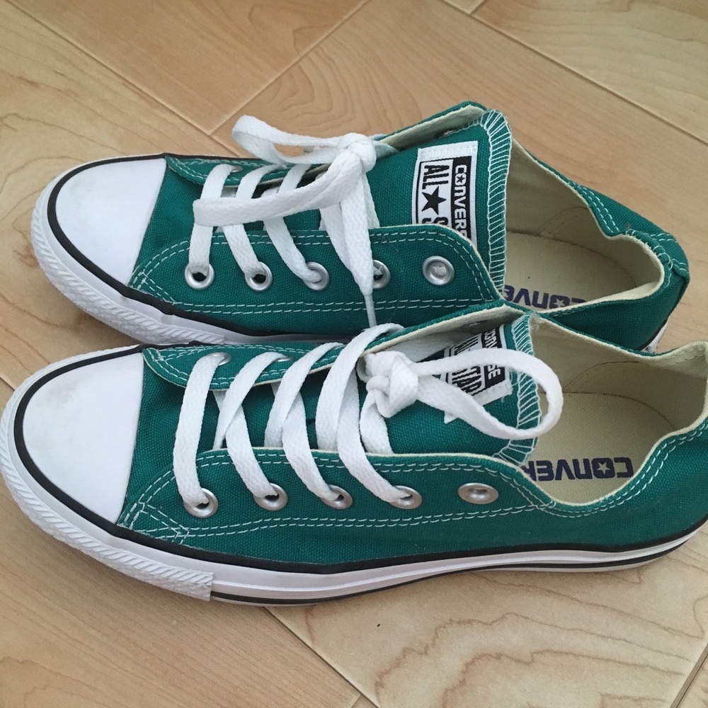 COPY - Converse Sneakers. New w/o Tags